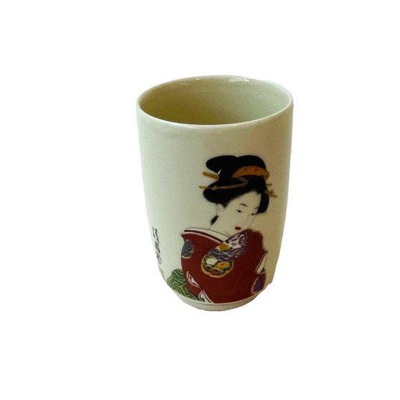 Vintage Geisha Girl Saki Tea Cup 3.25" x 2" Hand Painted Porcelain Japan - Picture 2 of 7